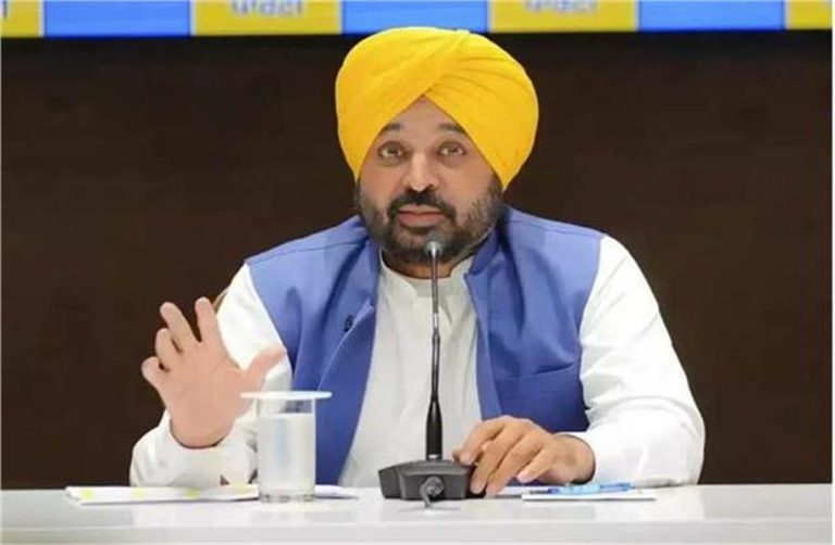Punjab  सरकार देगी Loan! इस तरह आसानी से करें Apply, मिलेगा बड़ा फायदा
