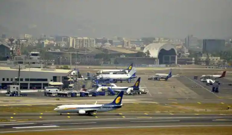 घरेलू एयरलाइंस ने जम्मू-कश्मीर, पंजाब, राजस्थान के लिए कई उड़ानें की रद्द